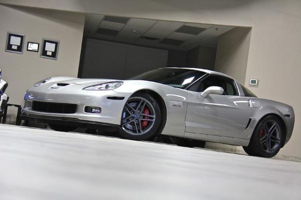 New-2008-Chevrolet-Corvette-Z06-w2LZ