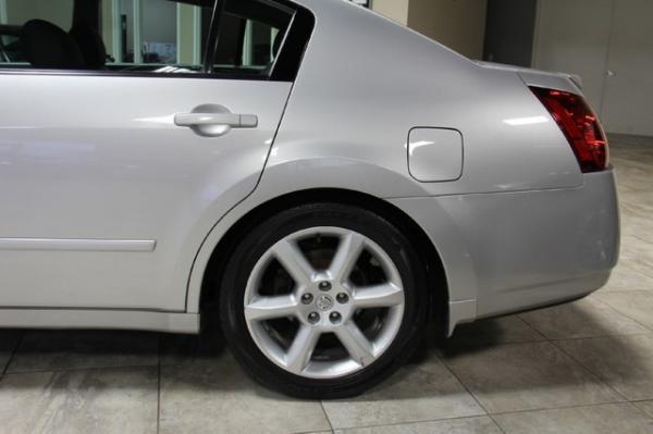 New-2004-Nissan-Maxima-SE