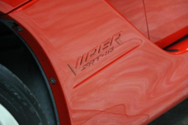 New-2003-Dodge-Viper-SRT-10