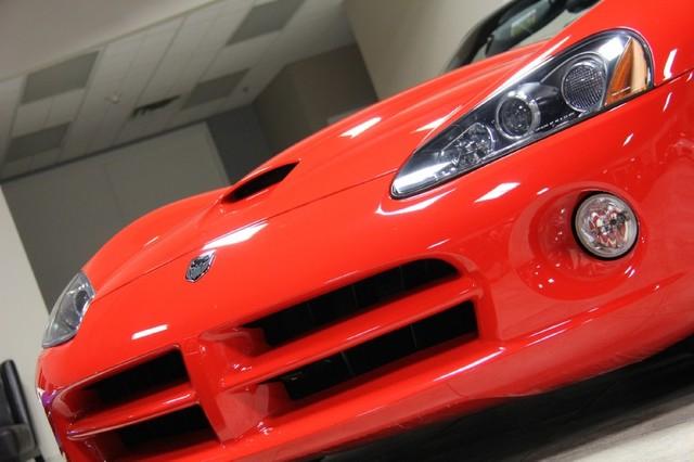 New-2003-Dodge-Viper-SRT-10