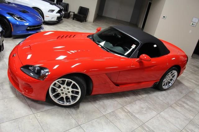 New-2003-Dodge-Viper-SRT-10