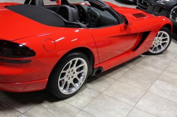 New-2003-Dodge-Viper-SRT-10