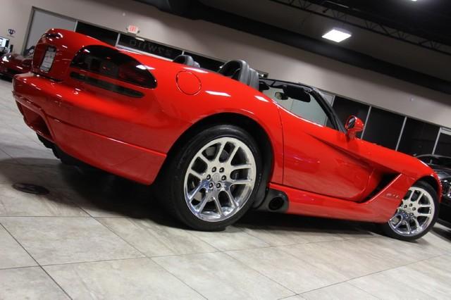 New-2003-Dodge-Viper-SRT-10