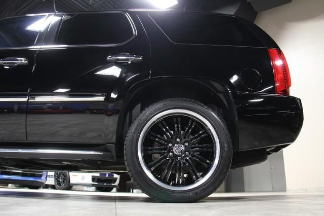 New-2010-Cadillac-Escalade-Luxury