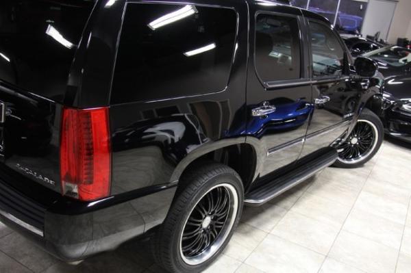 New-2010-Cadillac-Escalade-Luxury