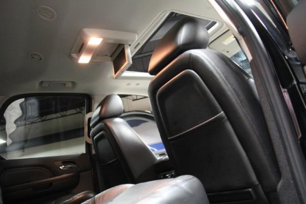 New-2010-Cadillac-Escalade-Luxury