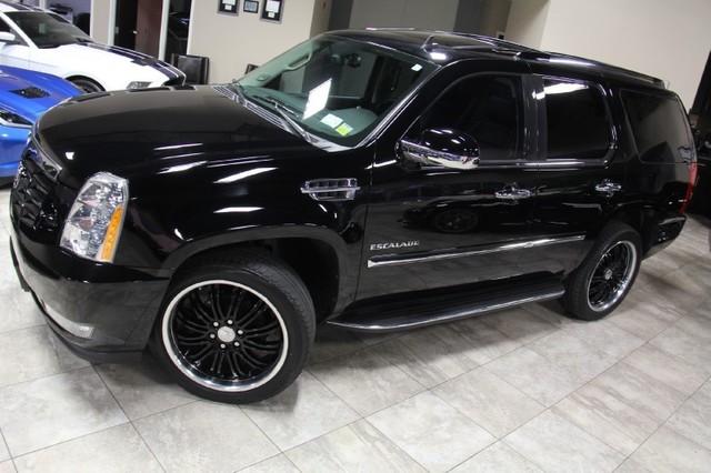 New-2010-Cadillac-Escalade-Luxury