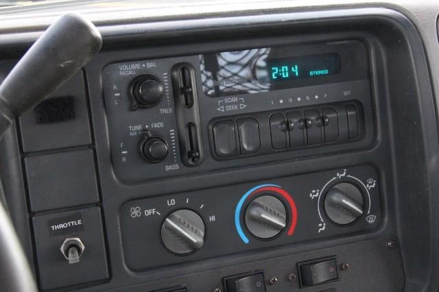 New-1999-Chevrolet-C-3500-HD-Utility-truck