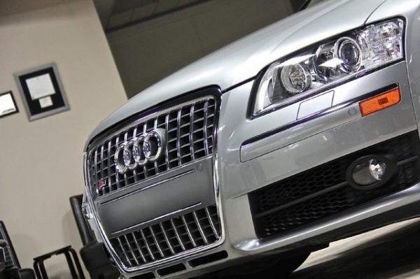 New-2007-Audi-S8-Quattro