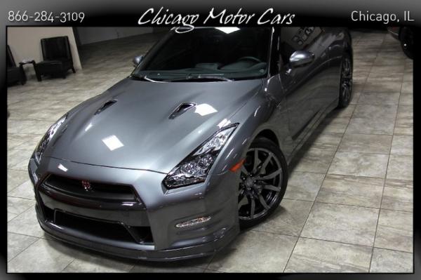 Used-2014-Nissan-GT-R-Premium