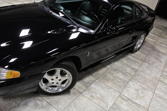 New-1994-Ford-Mustang-SVT-Cobra