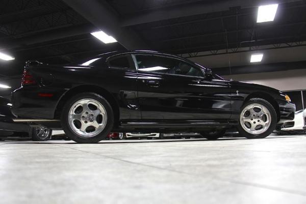 New-1994-Ford-Mustang-SVT-Cobra