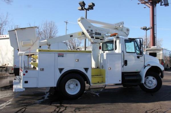 New-2003-International-4300-Utility-DT466