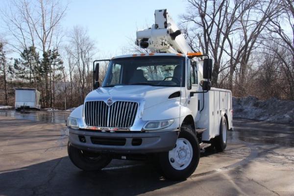 New-2003-International-4300-Utility-DT466