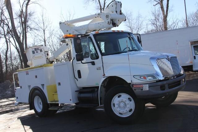 New-2003-International-4300-Utility-DT466