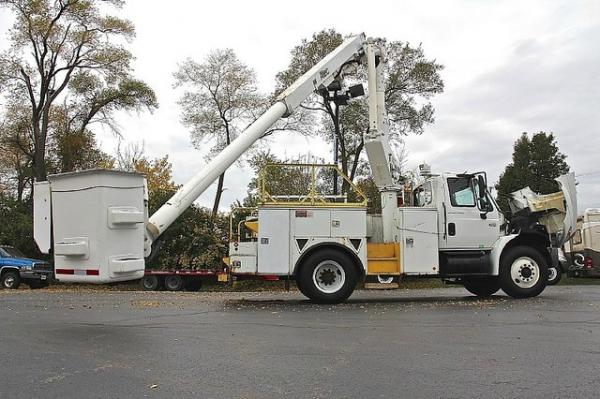 New-2004-International-4300-Utility