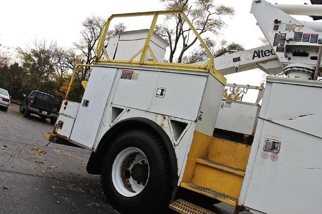 New-2004-International-4300-Utility