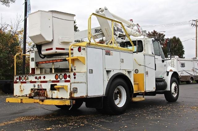 New-2004-International-4300-Utility