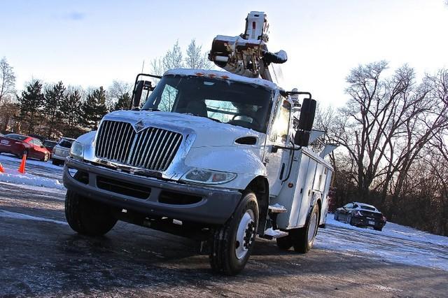 New-2004-International-4300-Utility-DT466