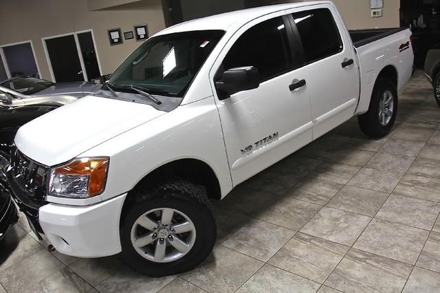 New-2009-Nissan-Titan-SE-4x4