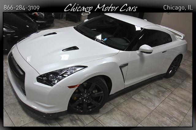 Used-2010-Nissan-GT-R-Premium