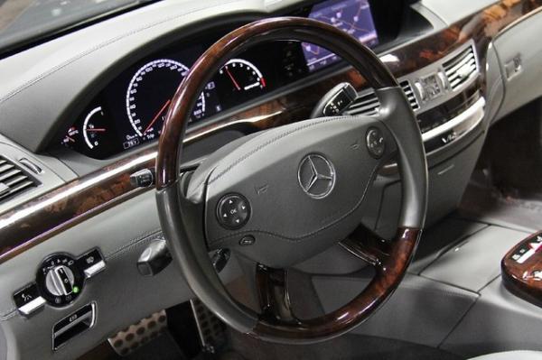 New-2007-Mercedes-Benz-S65-V12-AMG-RENNtech