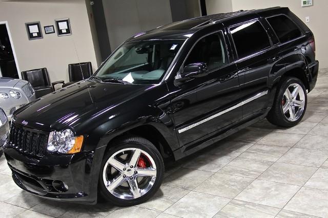 New-2010-Jeep-Grand-Cherokee-SRT-8