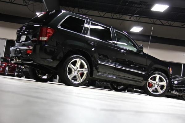 New-2010-Jeep-Grand-Cherokee-SRT-8