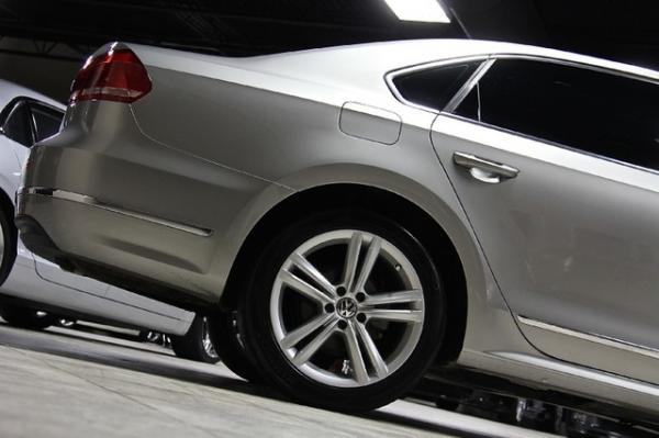 New-2013-Volkswagen-Passat-TDI-SE-wSunroof---Nav