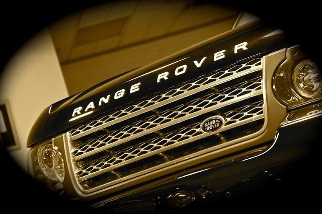 New-2011-Land-Rover-Range-Rover-SC