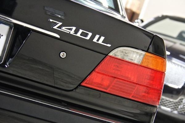 New-2000-BMW-740iL