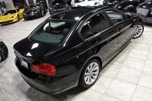 New-2011-BMW-328i-xDrive