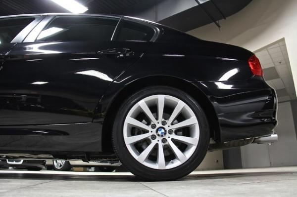 New-2011-BMW-328i-xDrive