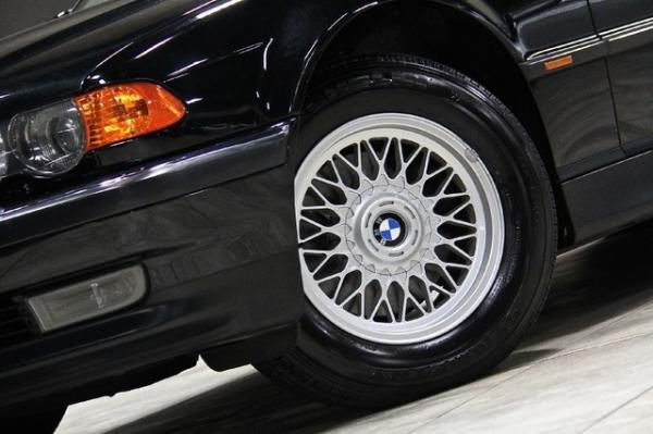 New-2000-BMW-740iL