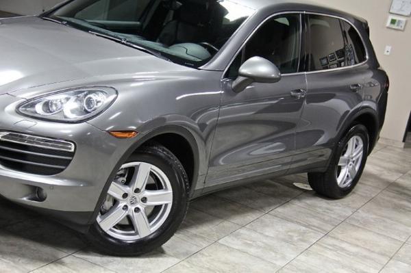 New-2011-Porsche-Cayenne-S-S