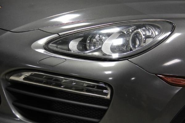 New-2011-Porsche-Cayenne-S-S