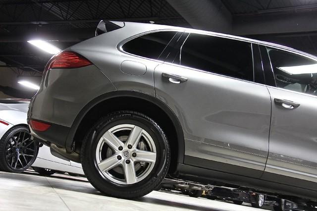 New-2011-Porsche-Cayenne-S-S