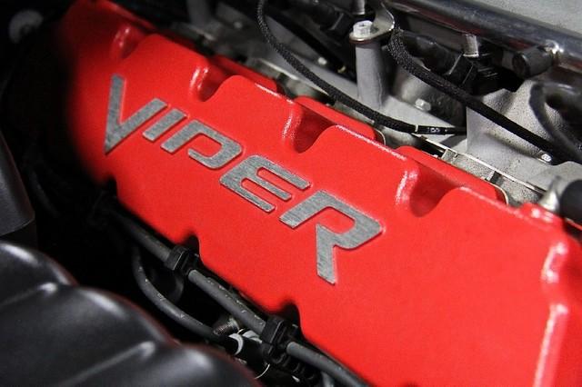 Used-2006-Dodge-Viper-SRT10