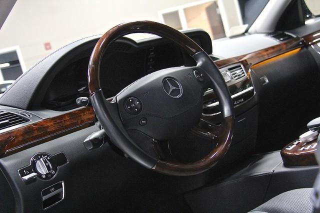 New-2009-Mercedes-Benz-S550-4Matic