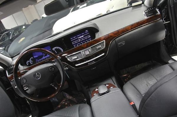 New-2009-Mercedes-Benz-S550-4Matic