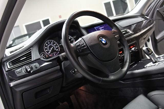 New-2009-BMW-750i