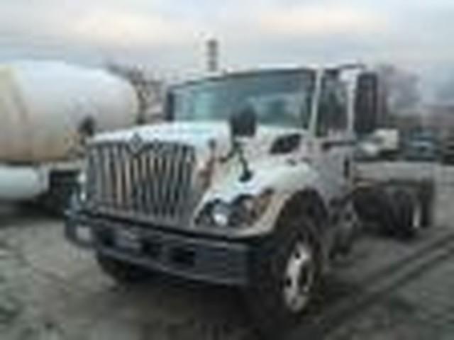 New-2008-International-7400