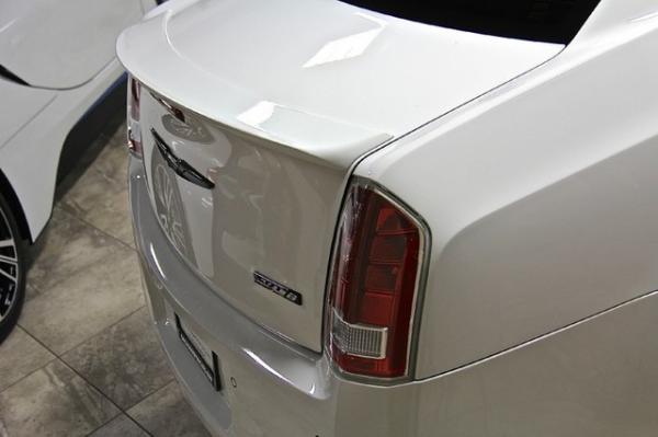 New-2012-Chrysler-300-SRT8