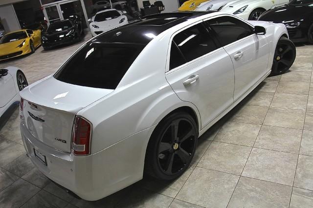 New-2012-Chrysler-300-SRT8