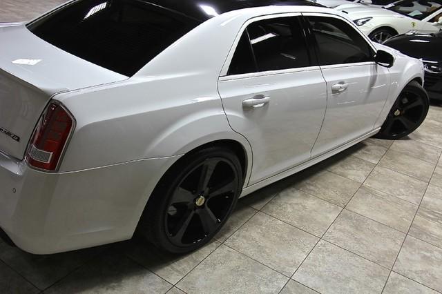 New-2012-Chrysler-300-SRT8