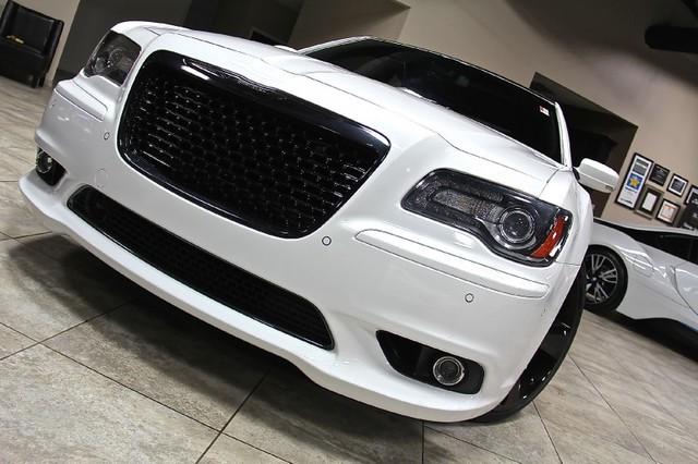 New-2012-Chrysler-300-SRT8