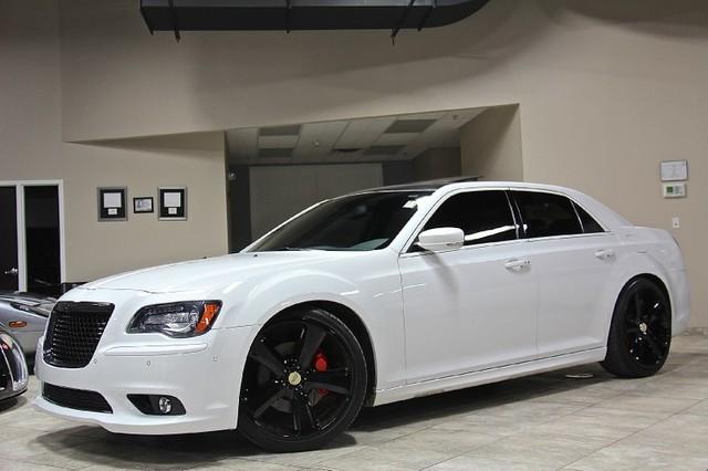 New-2012-Chrysler-300-SRT8