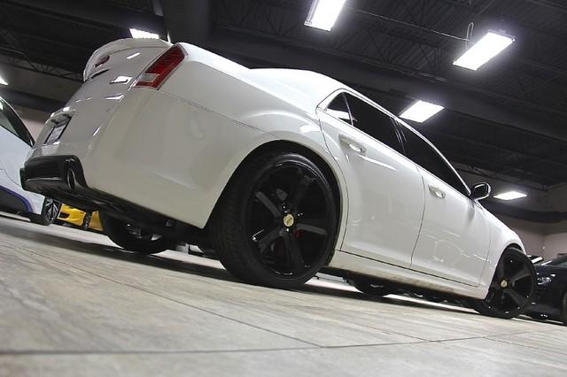 New-2012-Chrysler-300-SRT8