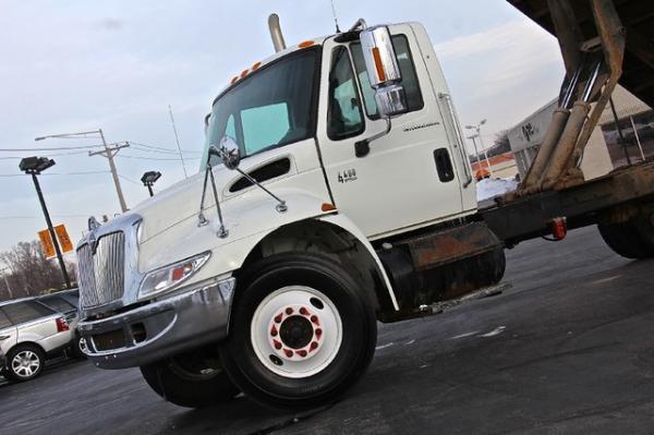 New-2005-International-4400-DT530