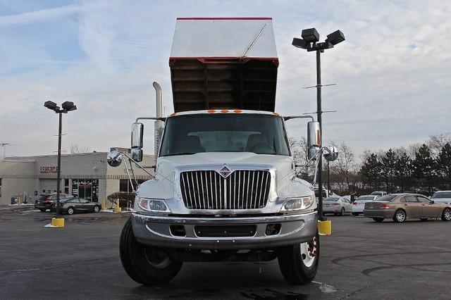 New-2005-International-4400-DT530